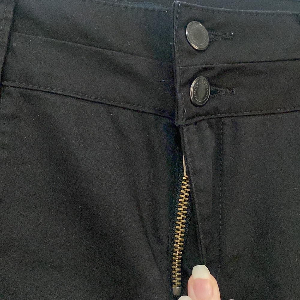 Just Jeans - Black Shorts - Size 12 - Picture 2 of 6